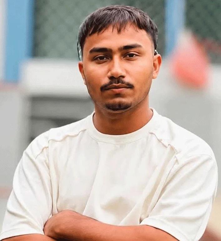 চলন্ত মোটরসাইকেলে ভিডিও করতে গিয়ে প্রাণ গেল কনটেন্ট ক্রিয়েটরের